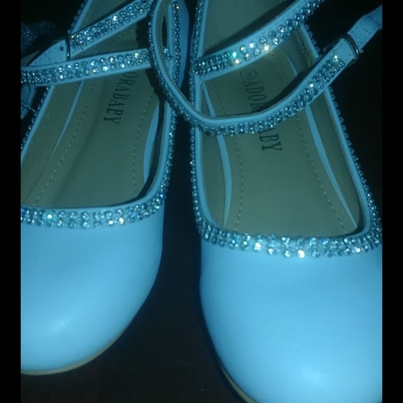 Little girl heel shoes - Picture 1 of 3